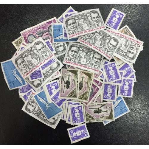 Lot de faciale 100 timbres à 10 Francs (1 Timbre)